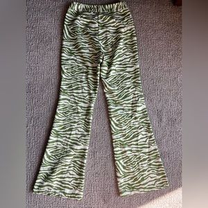 SHEIN Womens Green and White Zebra Trousers Size XS / US 2 / EU 34